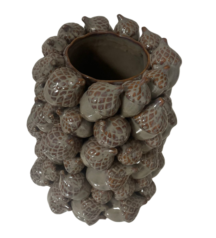 Vazen van keramiek eikels bruin