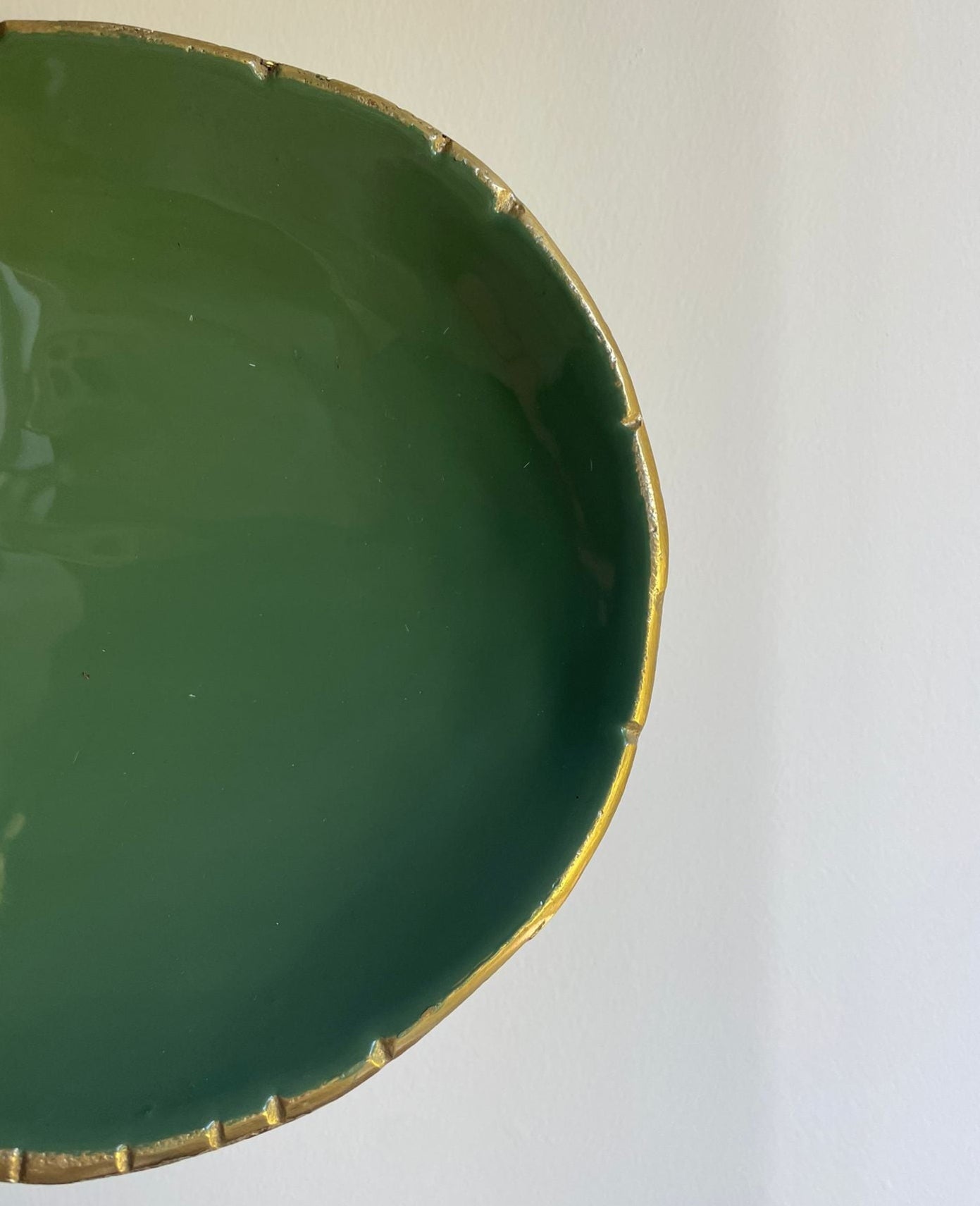 Schaaltje olijfgroen keramiek