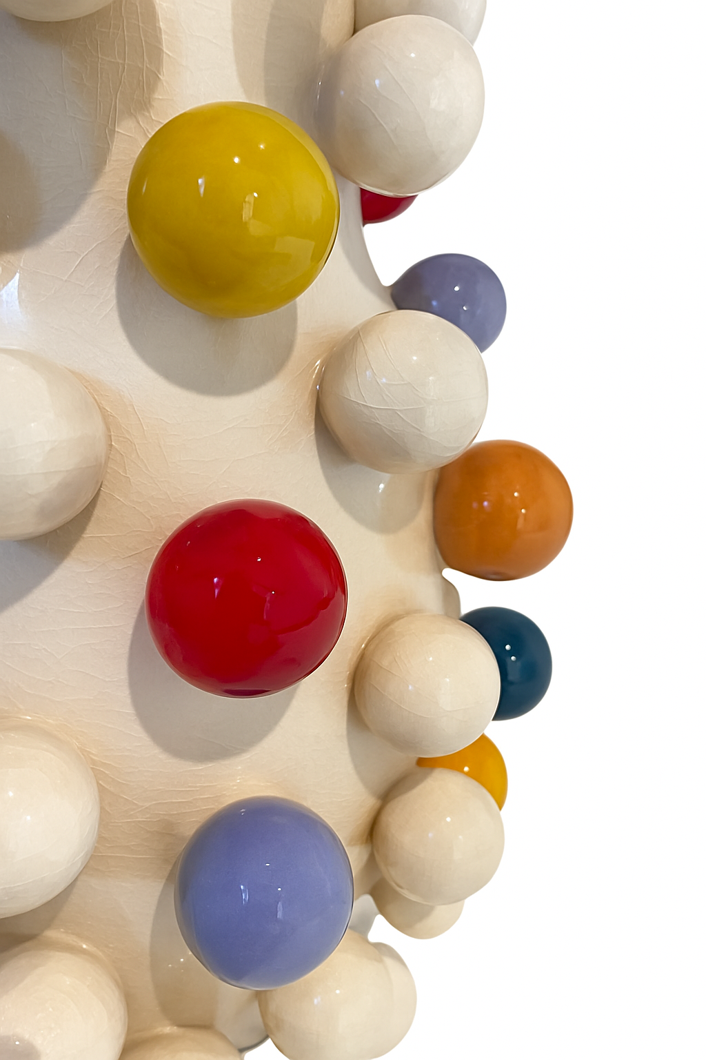 vazen van keramiek bolletjes